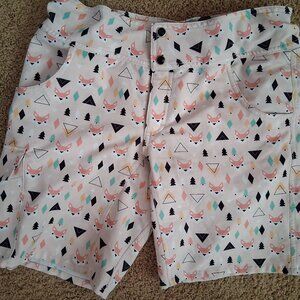 Shredly Shorts Womens Med. Fox Print Cargo Style Adjustable Waist. Excellent.